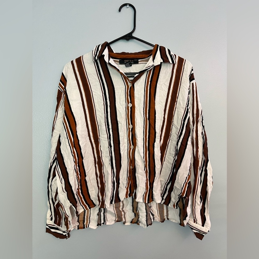 FOREVER 21 BUTTON DOWN